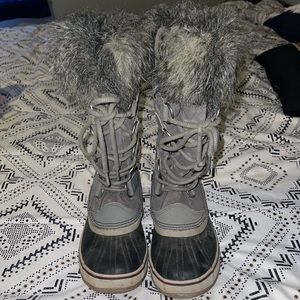 Sorell Joan of Arctic Waterproof Suede Faux Fur Lace
Up Winter Snow Boots US 8.5